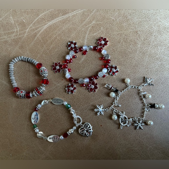 Women’s Holiday Charm Bracelet Set of 4 - Picture 2 of 2